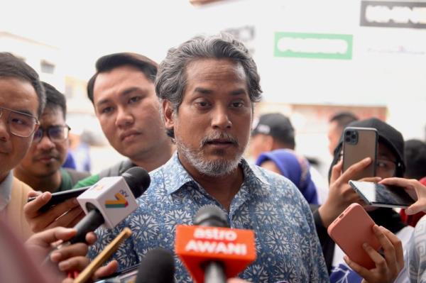 “Keluar sekejap”:Khairy不排除重返政坛，但对细节保持沉默